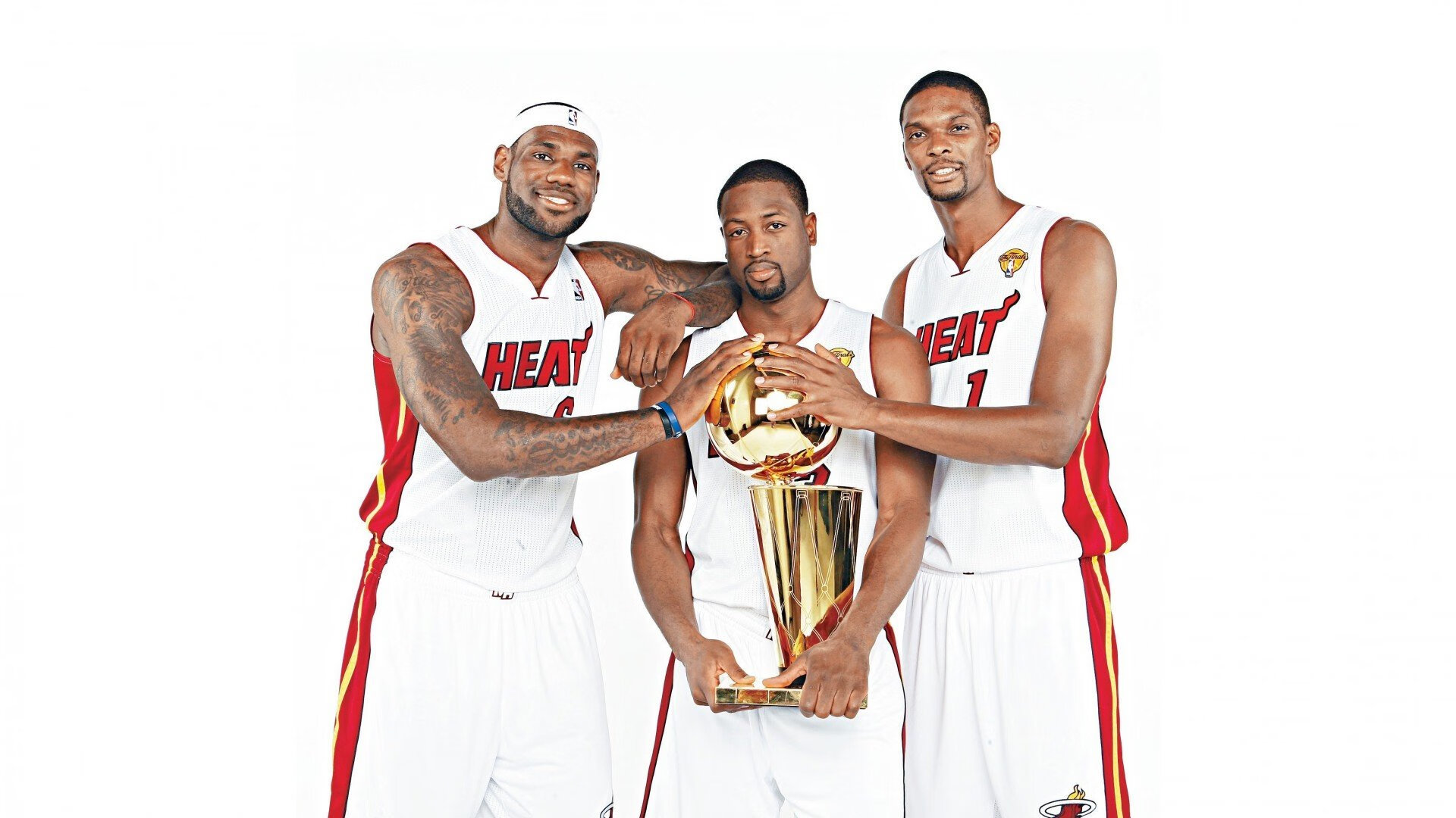 凯尔特人在节节败退中稳住局势，塔图姆的连续得分成为胜负转折关键！